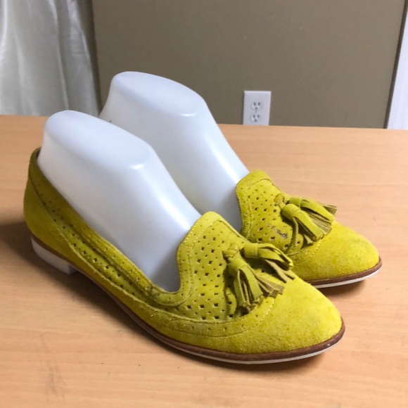 Dolce Vita Flats chartreuse green buckskin leather 8.5 - Picture 1 of 14